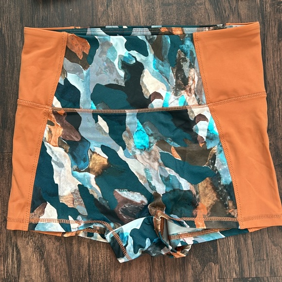 MOVING SALE! Fabletics High Waisted Swim Short in Paintbrush Camo/Sequoia - Picture 3 of 5